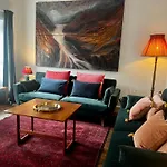 Historic Apartment In Royal Mile